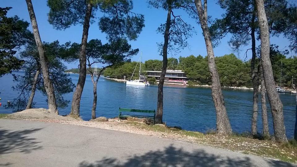 Room Rade Stari Grad  Buitenkant foto