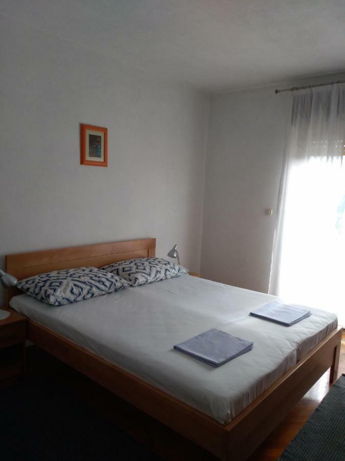 Room Rade Stari Grad  Buitenkant foto